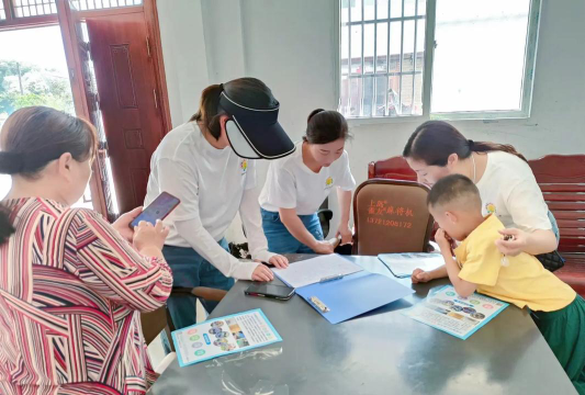 共成镇中心幼儿园阅读区