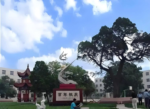 南和县和阳镇东韩中学阅读区