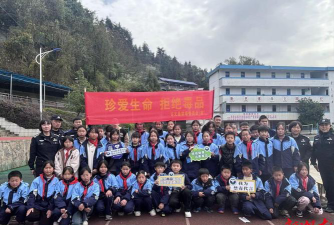 古丈县古阳镇中心完小阅读区