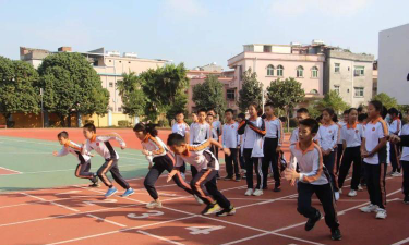 珠海市香洲区崇文小学阅读区
