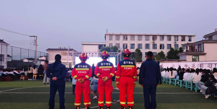 保山市昌宁县湾甸民族初级中学阅读区