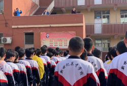 平乡县新世纪英才学校阅读区