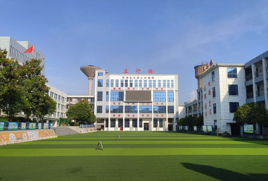 平乡县师范附中阅读区