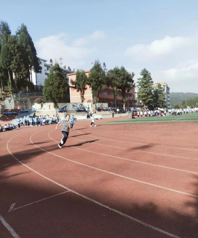 昭阳区大山乡包中学阅读区