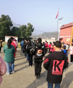 三元乡中心小学阅读区