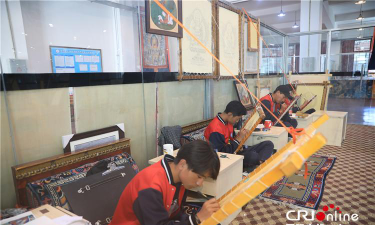 拉萨第二中等职业技术学校阅读区