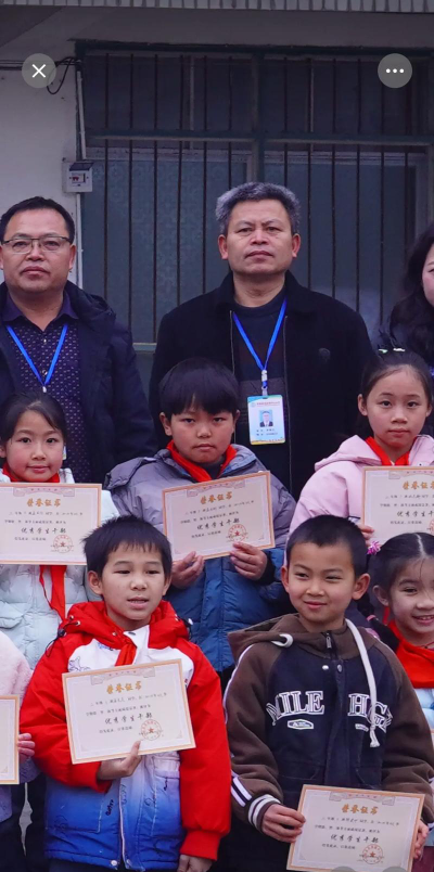 贾坝乡中心小学阅读区
