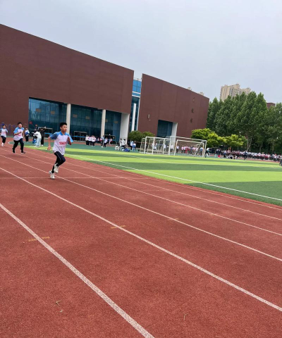 济宁学院附属高级中学阅读区
