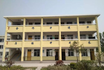 三灶中心小学阅读区