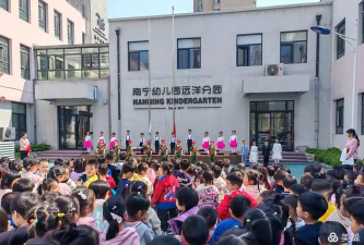 南宁高新区金百花幼儿园阅读区