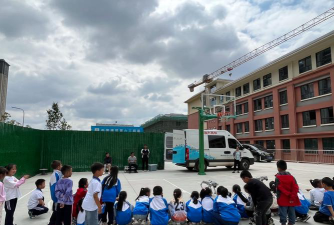 昭阳区大寨子乡九年 一贯制学校阅读区