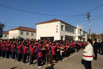 王村中学阅读区
