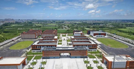 潜江中学阅读区