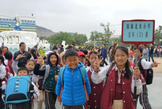 平沙镇北水小学阅读区