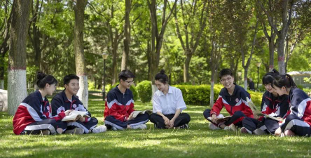 庆阳西峰北辰职业技术学校阅读区