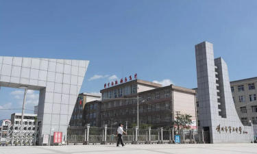恩施利川市第五中学阅读区