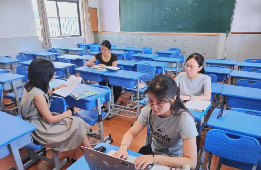 上海师范大学附属高桥实验中学阅读区