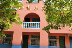 周厝愠小学阅读区