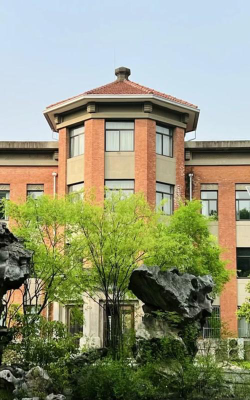 无锡市第一中学阅读区