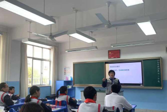 上海杨浦初级中学阅读区