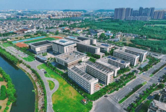 镇江心湖高级中学阅读区