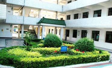 镇江‌丹阳市访仙中学阅读区