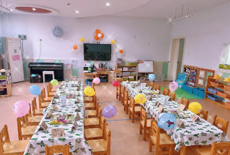 新会市司前镇白庙幼儿园阅读区