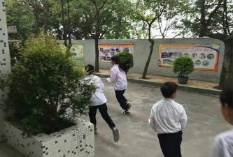 汕头市沟南小学阅读区