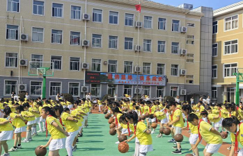 上海培成学校阅读区