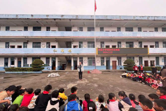 湖南省常德市汉寿县岩嘴乡福兴村小学阅读区