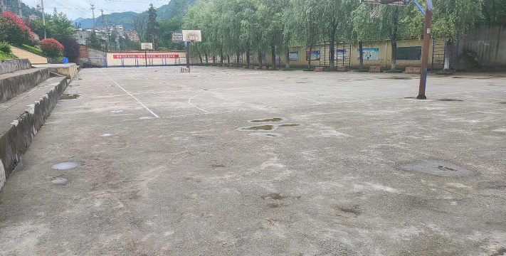 盐津县串丝乡中学阅读区