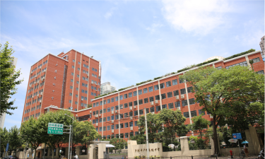 上海卢湾中学阅读区