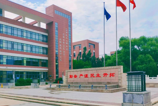 北京四中呼和浩特分校阅读区
