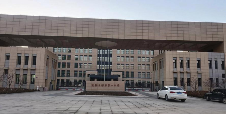 乌鲁木齐市第一中学阅读区