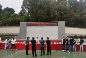安国市石佛镇中学阅读区