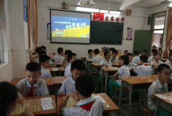 潮阳区文光镇六小学阅读区