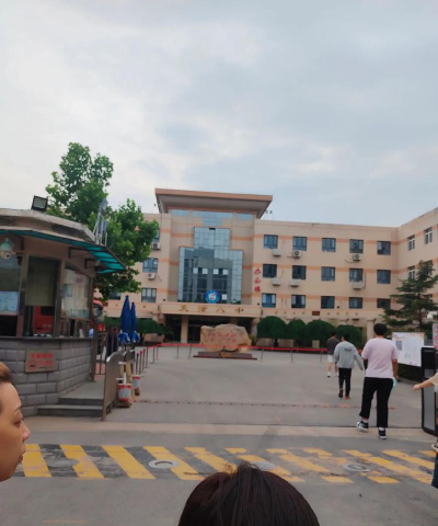辛桥中学阅读区