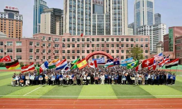 大连市第十六中学阅读区