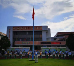 潮阳区铜盂铜钵盂小学阅读区