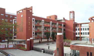 深圳宝安凤凰学校阅读区