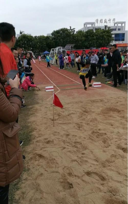 潮阳区西胪西二小学阅读区