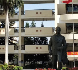 广州番禺区星海中学阅读区