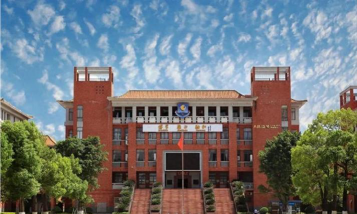 广州华南师范大学附属外国语学校（九年一贯制）阅读区