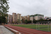 广州人和镇第二中学阅读区