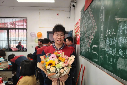 南昌市新建区第一中学阅读区