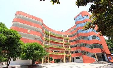南昌市第十中学阅读区