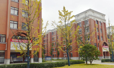 长沙市长郡梅溪湖中学阅读区