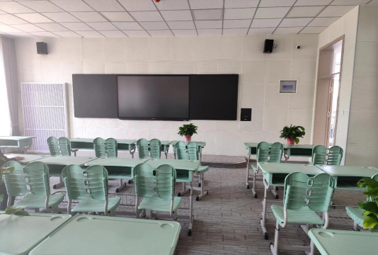 泰安肥城市第一高级中学阅读区