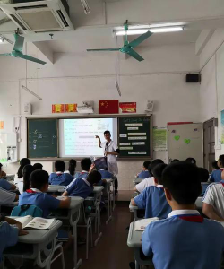 深圳宝文学校阅读区