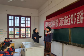 长沙市浏阳市大瑶镇料源完全小学阅读区